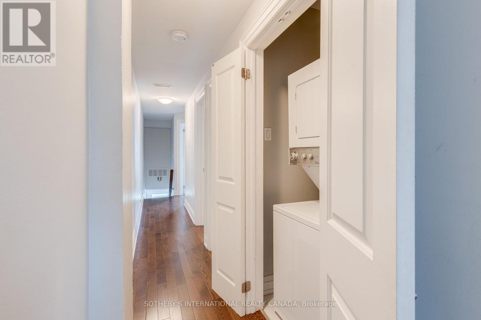 Upper - 412 Wellesley Street E, Toronto, Ontario  M4X 1H6 - Photo 10 - C12551140