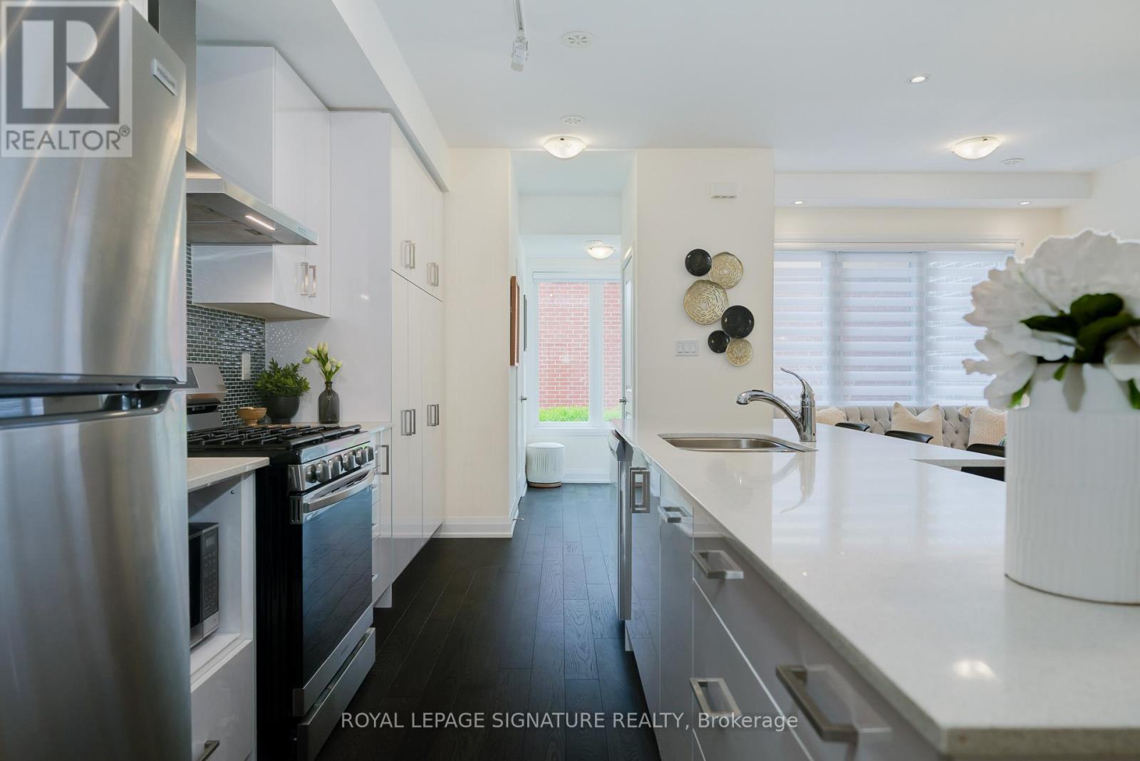 27 - 1972 Victoria Park Avenue, Toronto, Ontario  M1R 1V1 - Photo 8 - C12551246