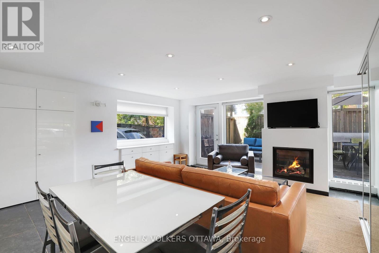 4 - 75 HENEY STREET, Ottawa, Ontario