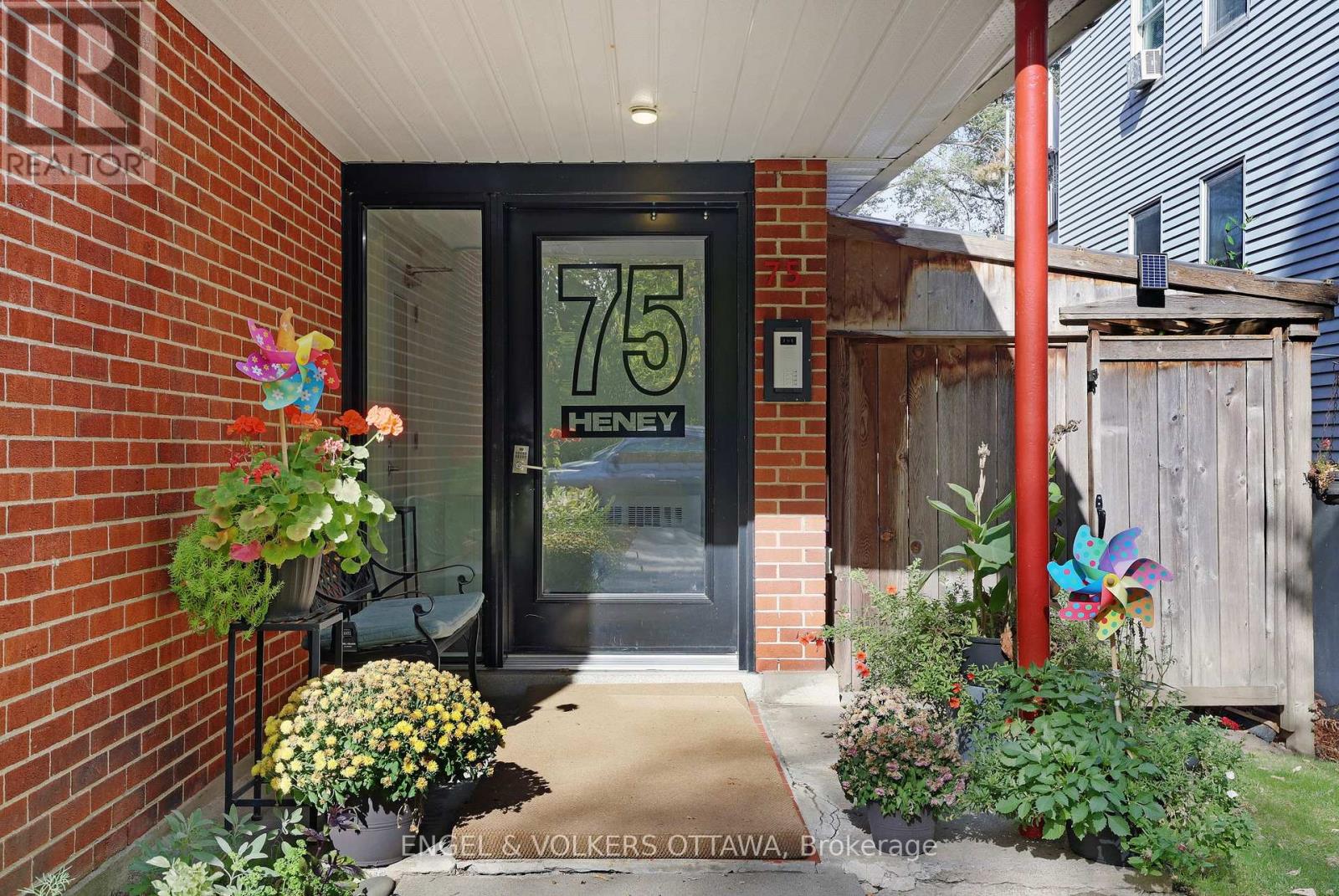 4 - 75 Heney Street, Ottawa, Ontario  K1N 5V7 - Photo 14 - X12476884