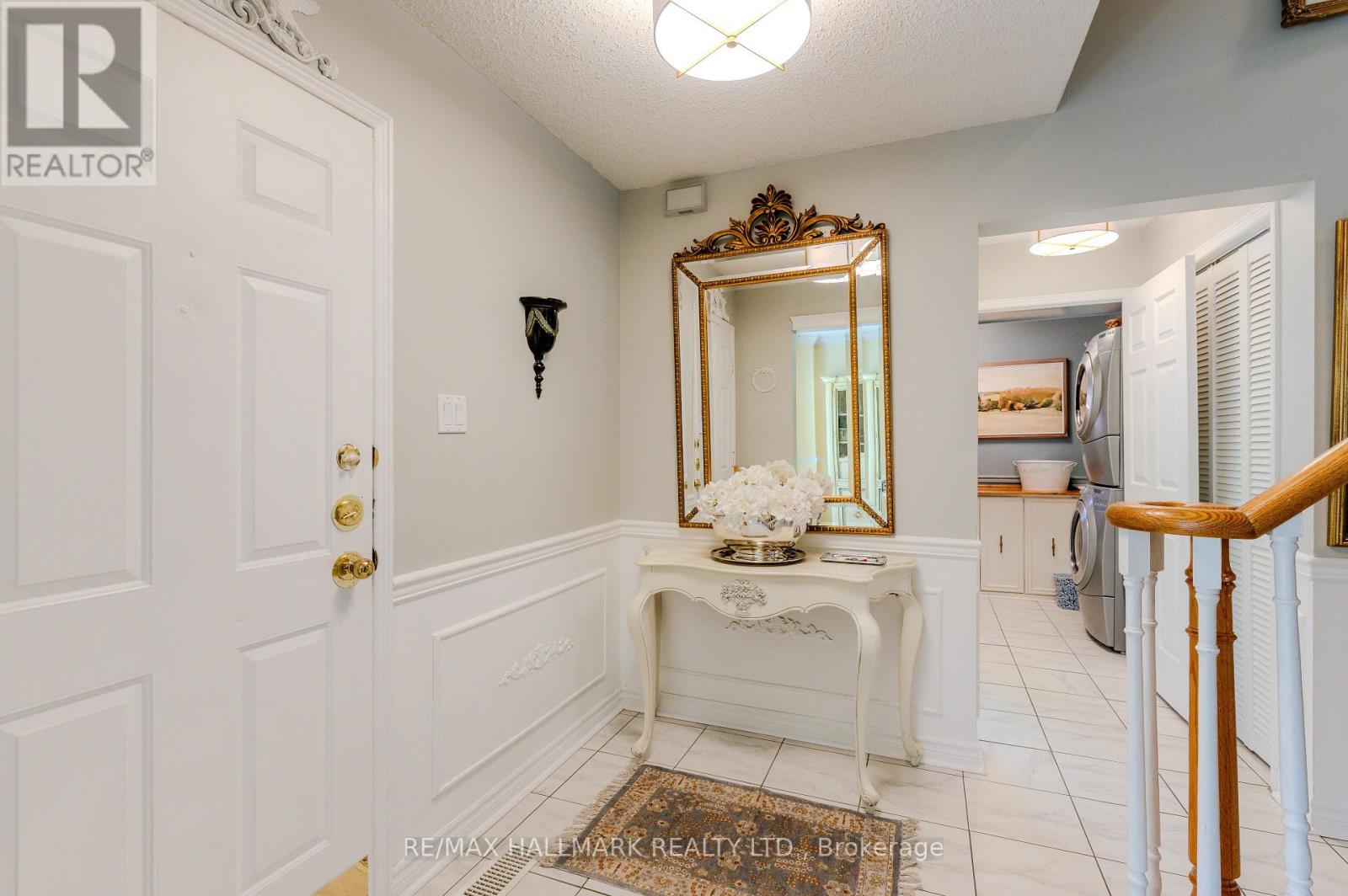 1091 Benton Crescent, Pickering, Ontario  L1X 1N2 - Photo 2 - E12551036