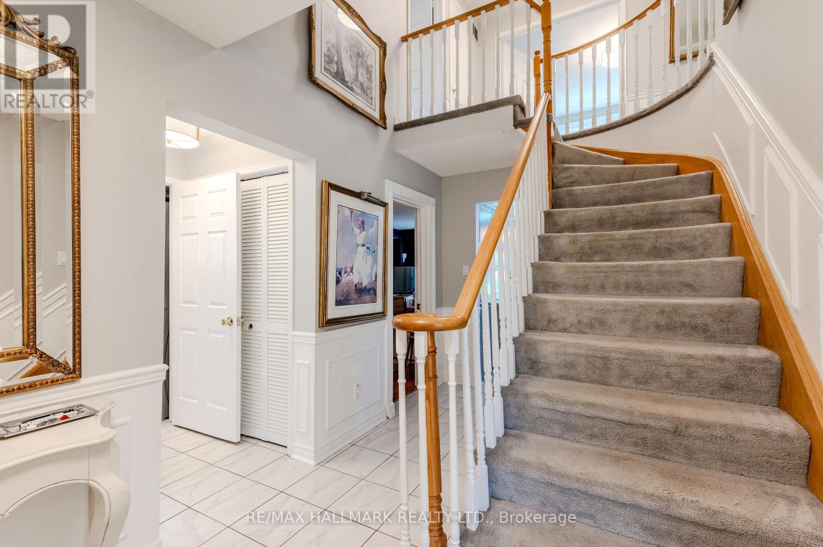 1091 Benton Crescent, Pickering, Ontario  L1X 1N2 - Photo 3 - E12551036