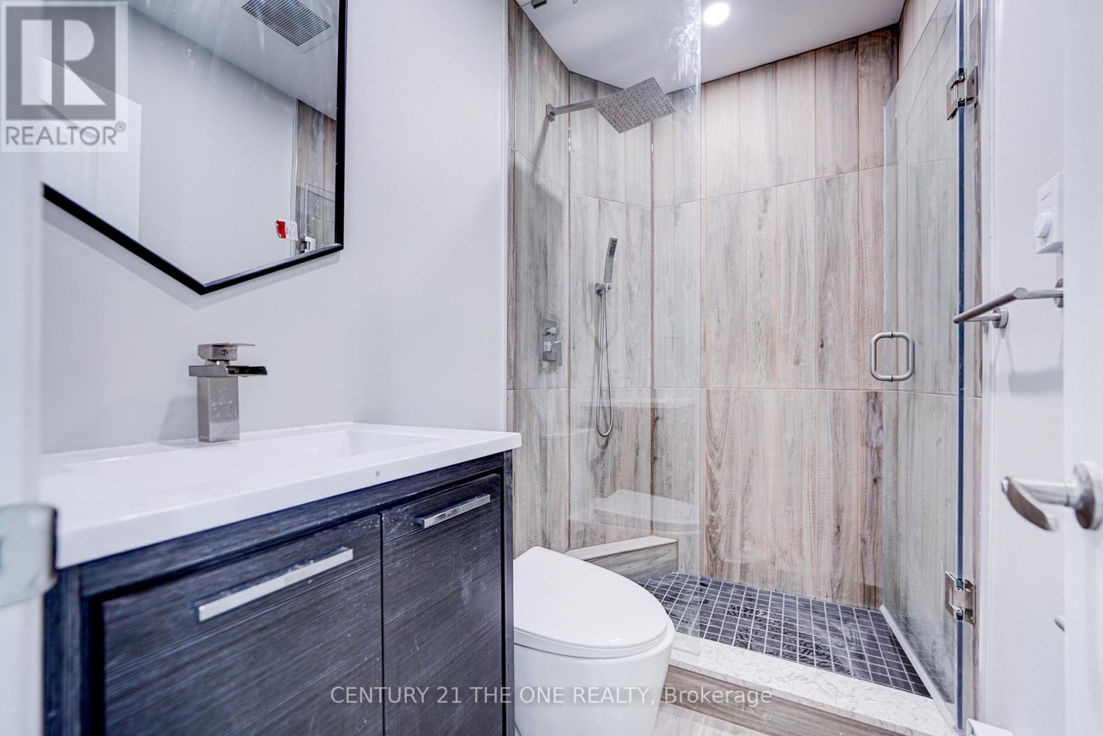 3rd Flr - 850 Carlaw Avenue, Toronto, Ontario  M4K 3L3 - Photo 5 - E12551126