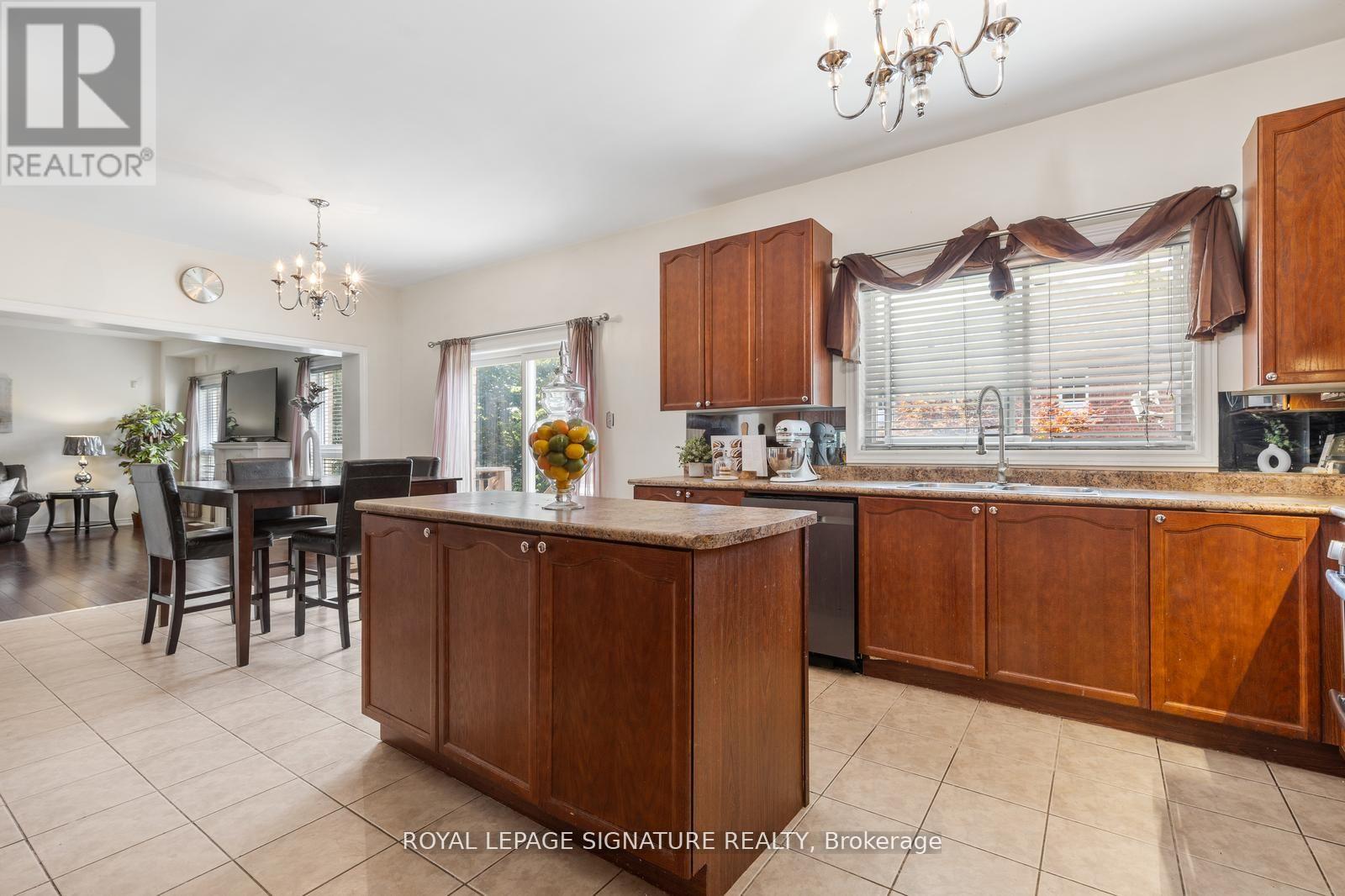 10 Goodhart Crescent, Ajax, Ontario  L1T 4J1 - Photo 11 - E12551178