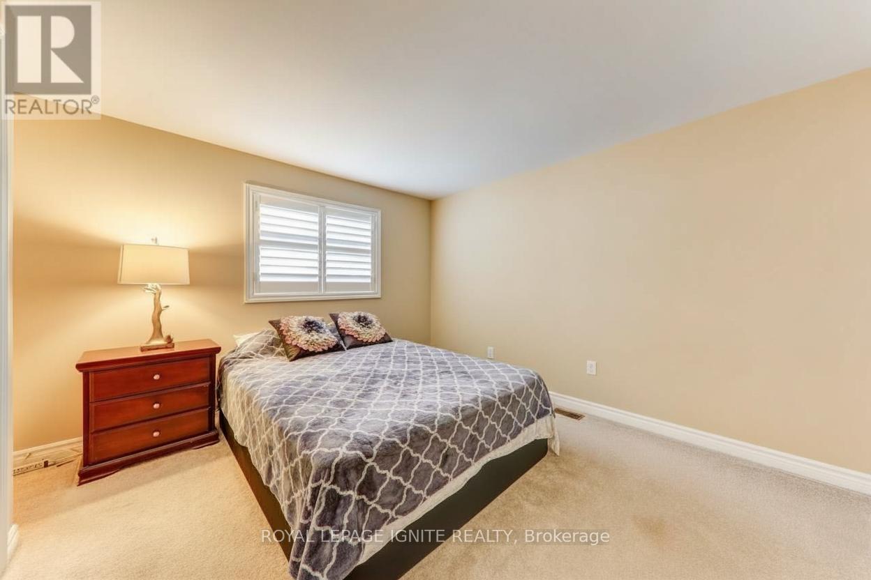 111 Dunsfold Drive, Toronto, Ontario  M1B 1T5 - Photo 13 - E12551192