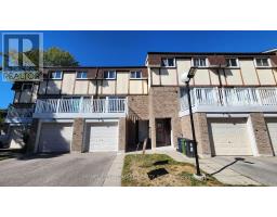 6 - 44 CHESTER LE BOULEVARD, Toronto, Ontario