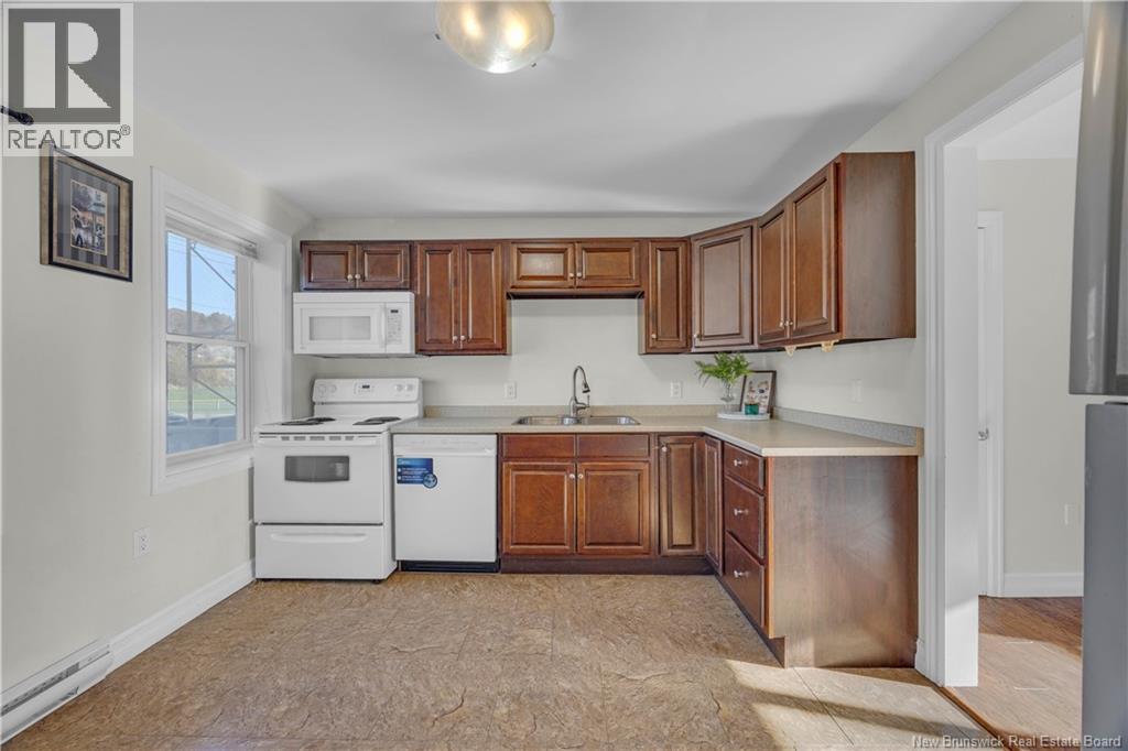 247 Gilbert Street, Saint John, New Brunswick  E2K 4E3 - Photo 3 - NB128399