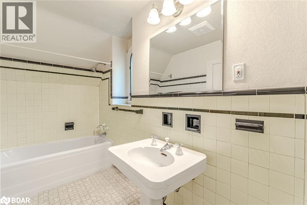 60 High Street, Barrie, Ontario  L4N 1W4 - Photo 15 - 40781938