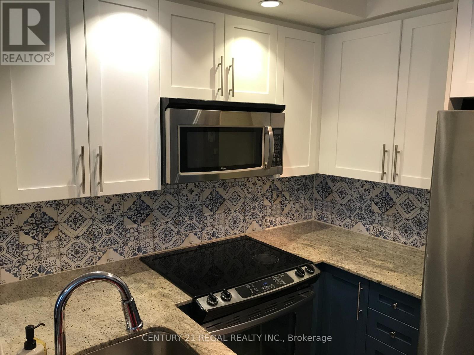 Th73b - 75 East Liberty Street, Toronto, Ontario  M6K 3R3 - Photo 4 - C12429772