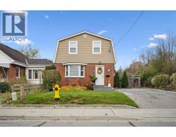 16 MARTIN Avenue, Cambridge, Ontario