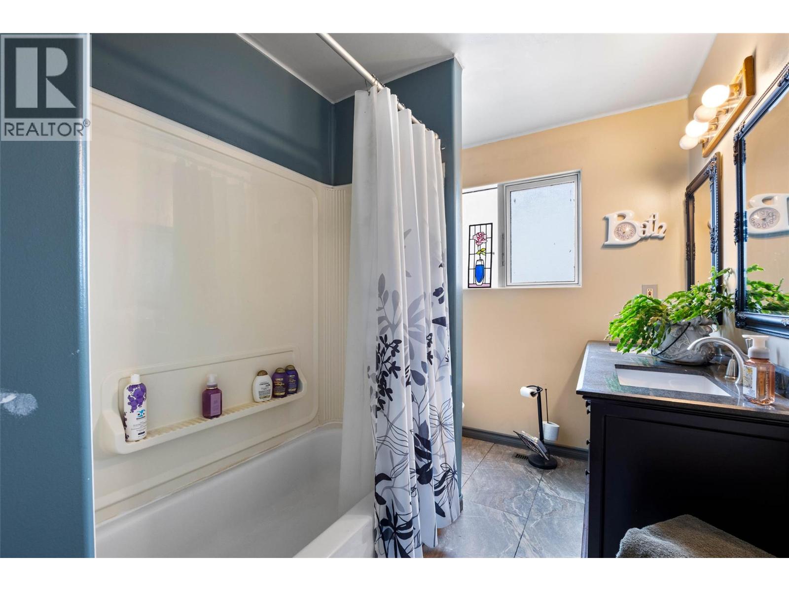 2481 Parkview Drive, Kamloops, British Columbia  V2B 7J3 - Photo 19 - 10369123