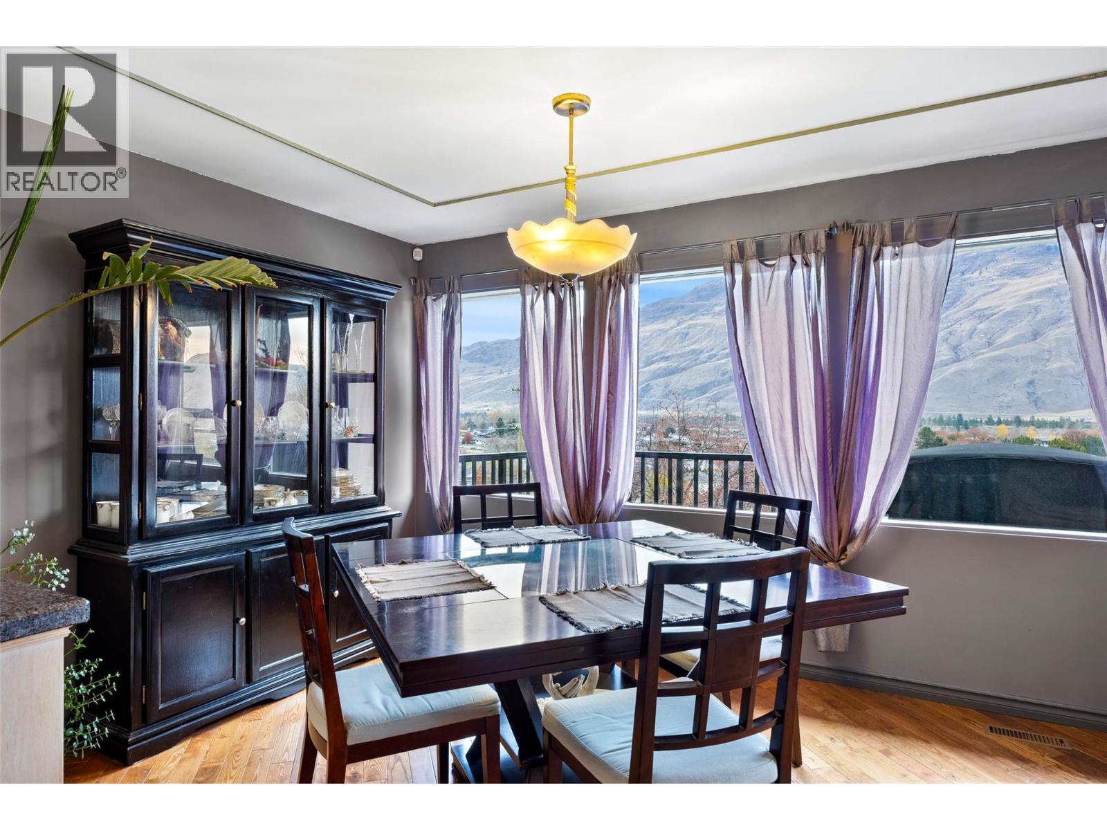 2481 Parkview Drive, Kamloops, British Columbia  V2B 7J3 - Photo 9 - 10369123