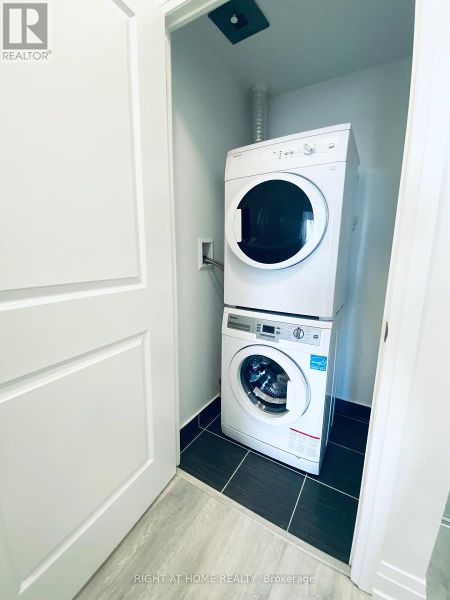 221 - 3600 Highway 7 W, Vaughan, Ontario  L4L 0G7 - Photo 10 - N12551054