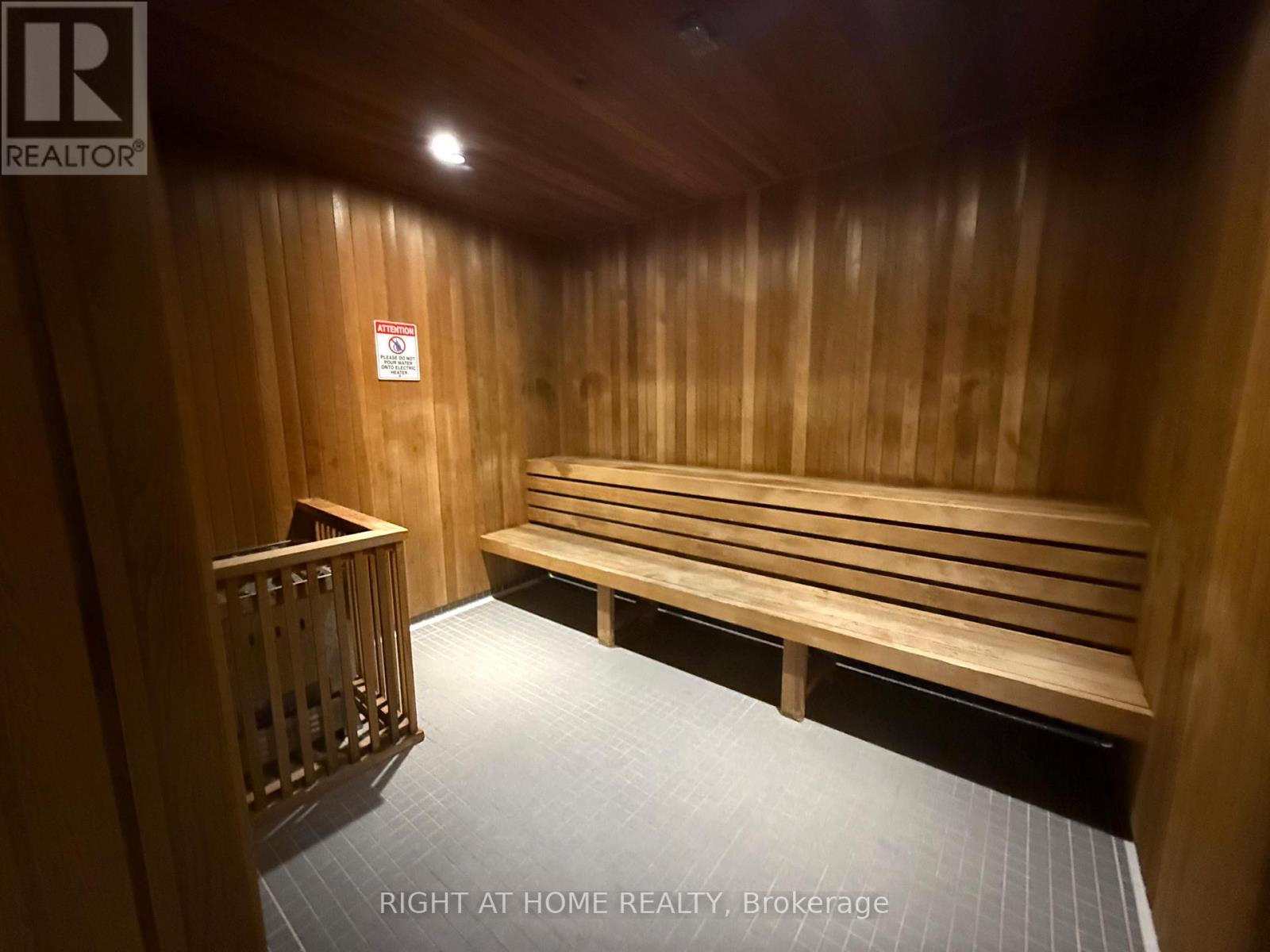 221 - 3600 Highway 7 W, Vaughan, Ontario  L4L 0G7 - Photo 12 - N12551054