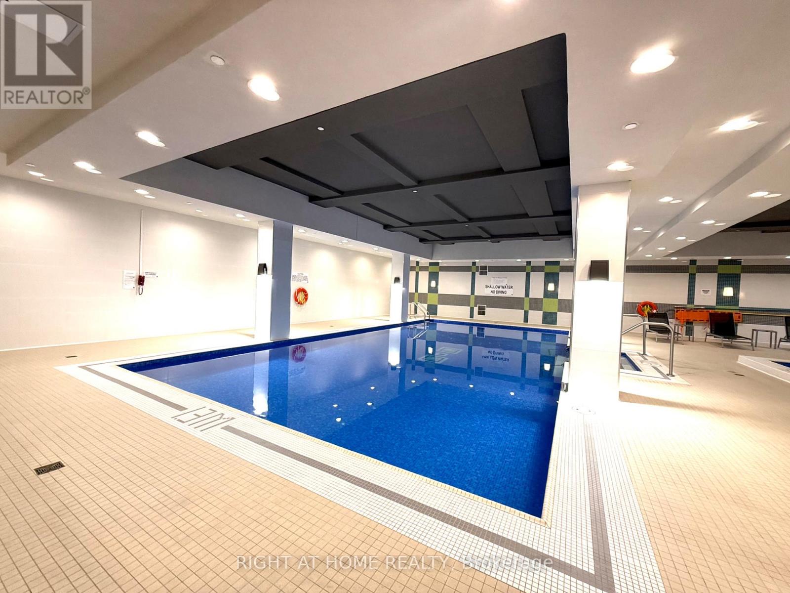 221 - 3600 Highway 7 W, Vaughan, Ontario  L4L 0G7 - Photo 13 - N12551054