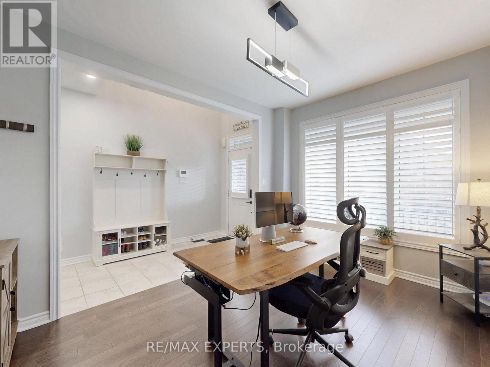 1002 Cole Steet Street, Innisfil, Ontario  L9S 0J9 - Photo 11 - N12551134