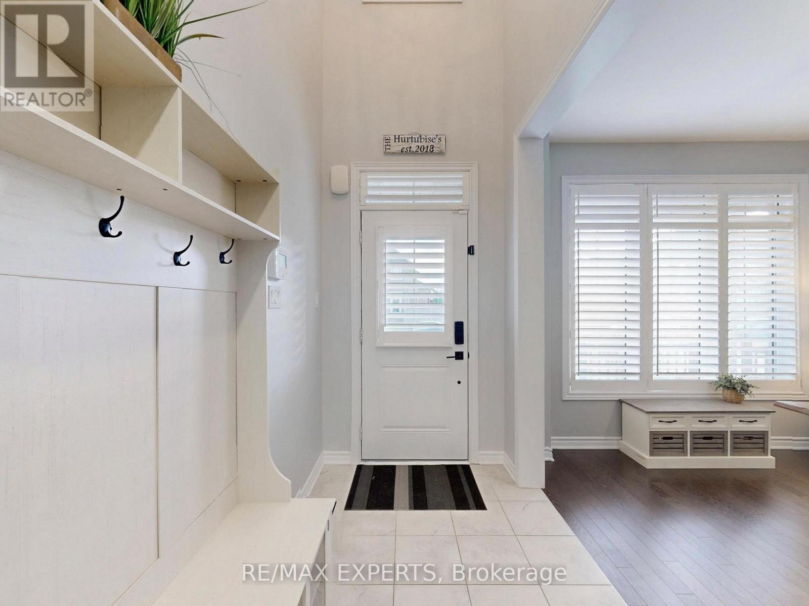 1002 Cole Steet Street, Innisfil, Ontario  L9S 0J9 - Photo 3 - N12551134