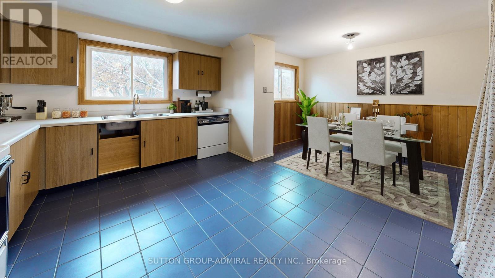 112 Cottonwood Court, Markham, Ontario  L3T 5X1 - Photo 9 - N12551156