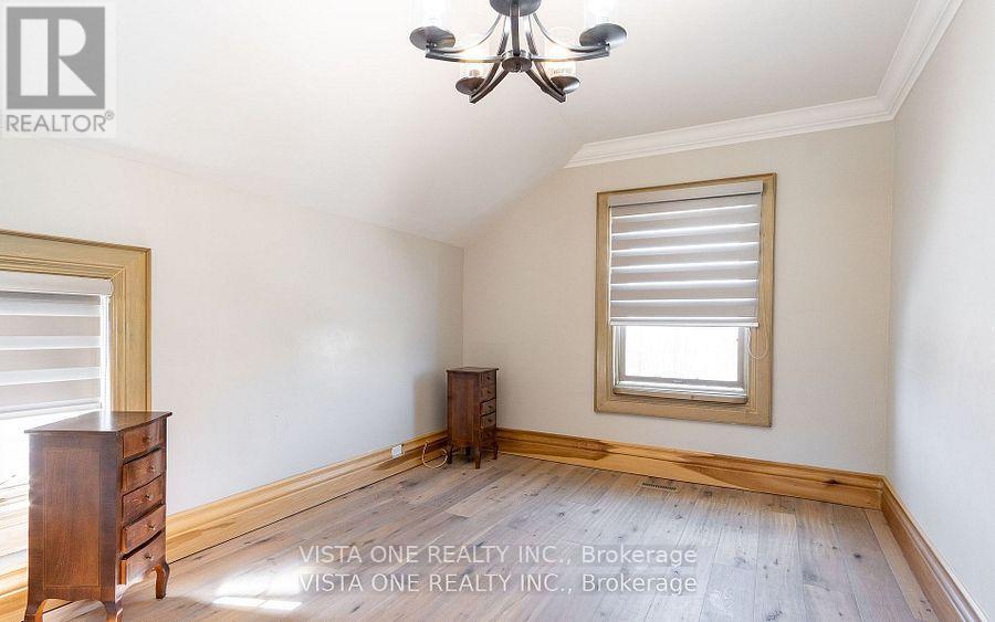 10449 Islington Avenue, Vaughan, Ontario  L0J 1C0 - Photo 6 - N12551184