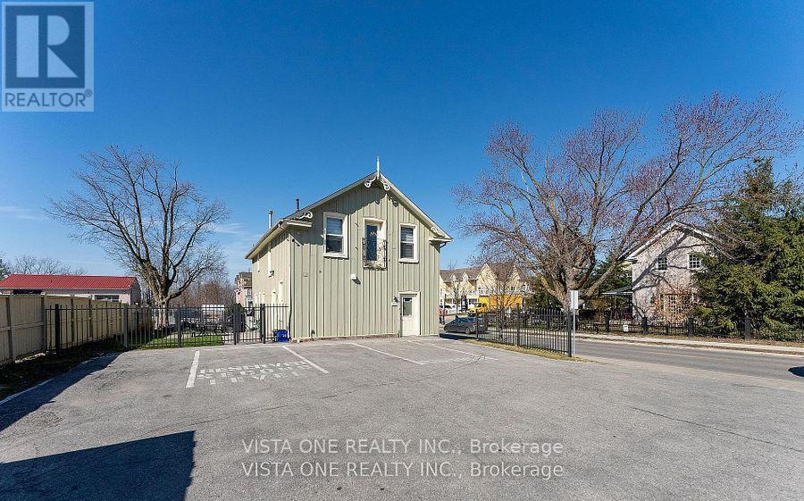 10449 Islington Avenue, Vaughan, Ontario  L0J 1C0 - Photo 9 - N12551184