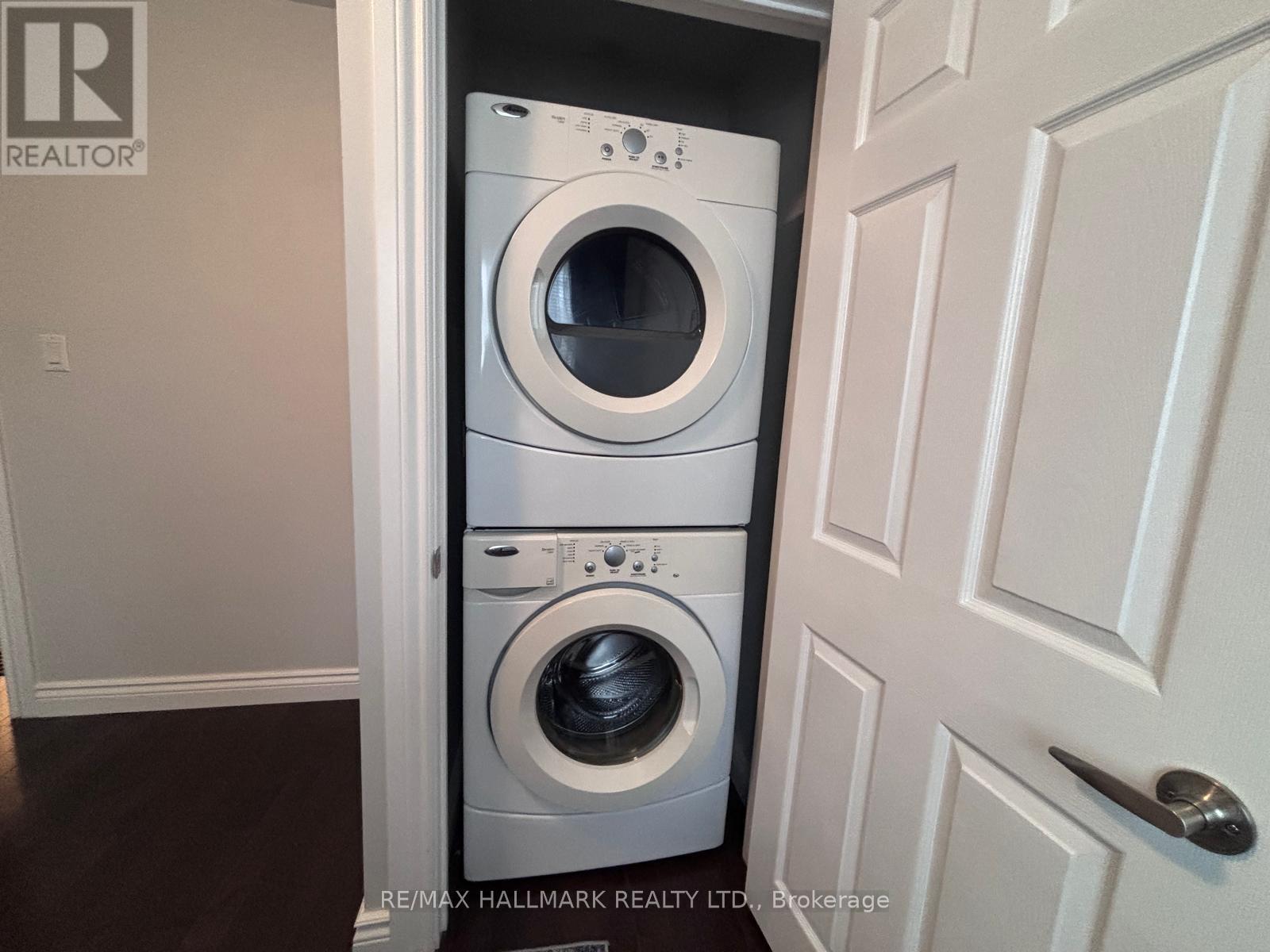 295 Blue Grass Boulevard, Richmond Hill, Ontario  L4C 3H1 - Photo 12 - N12551196