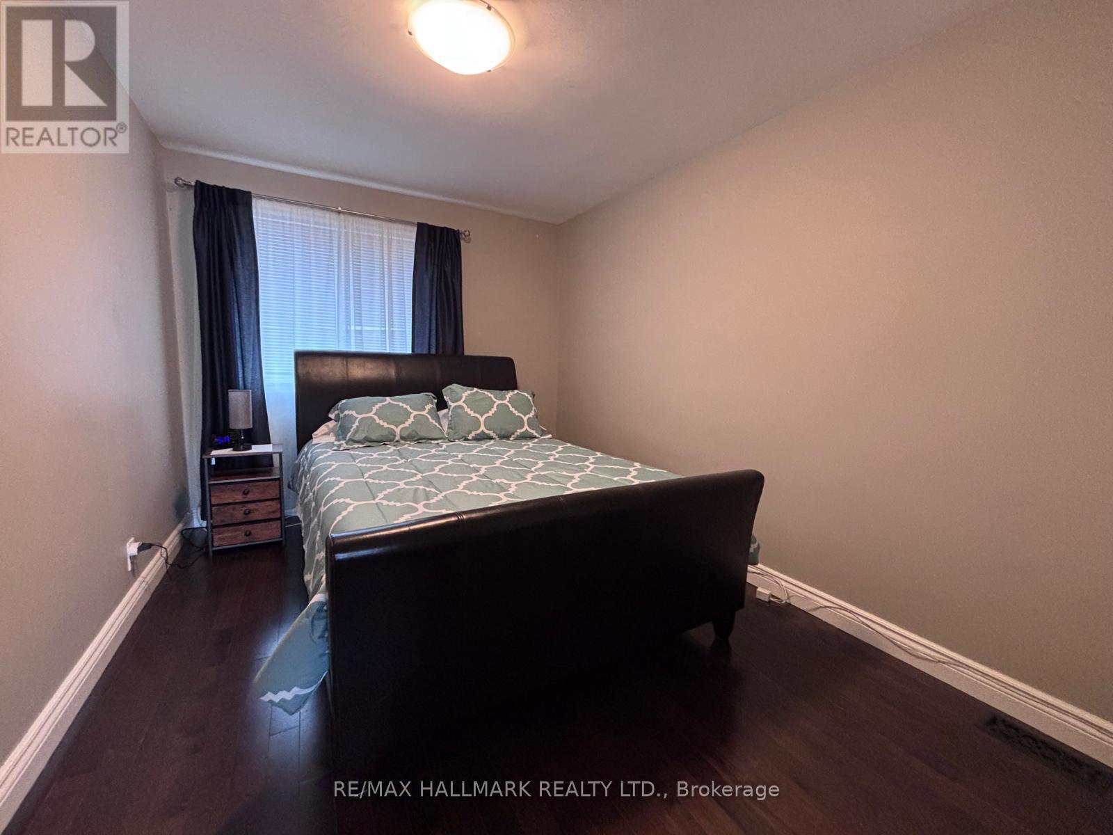 295 Blue Grass Boulevard, Richmond Hill, Ontario  L4C 3H1 - Photo 9 - N12551196