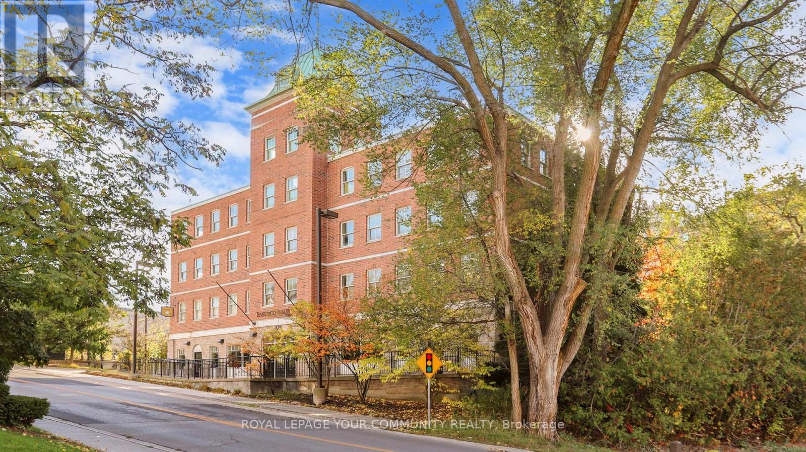 121 Robinson Street, Markham, Ontario  L3P 1P2 - Photo 2 - N12551282