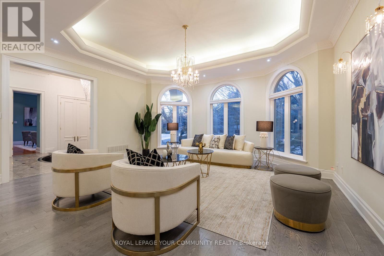 48 Arnold Avenue, Vaughan, Ontario  L4J 1B3 - Photo 4 - N12551306