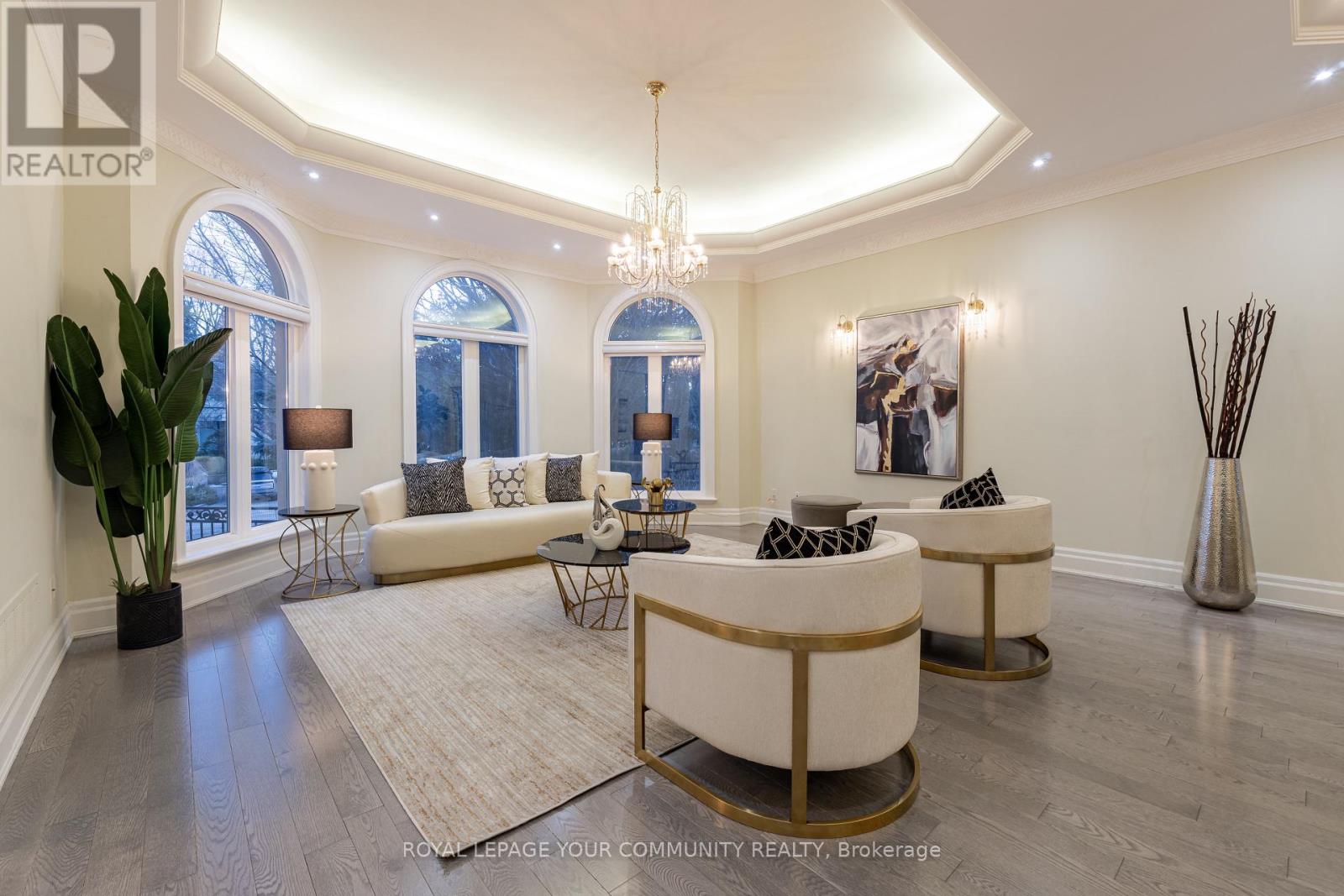 48 Arnold Avenue, Vaughan, Ontario  L4J 1B3 - Photo 5 - N12551306