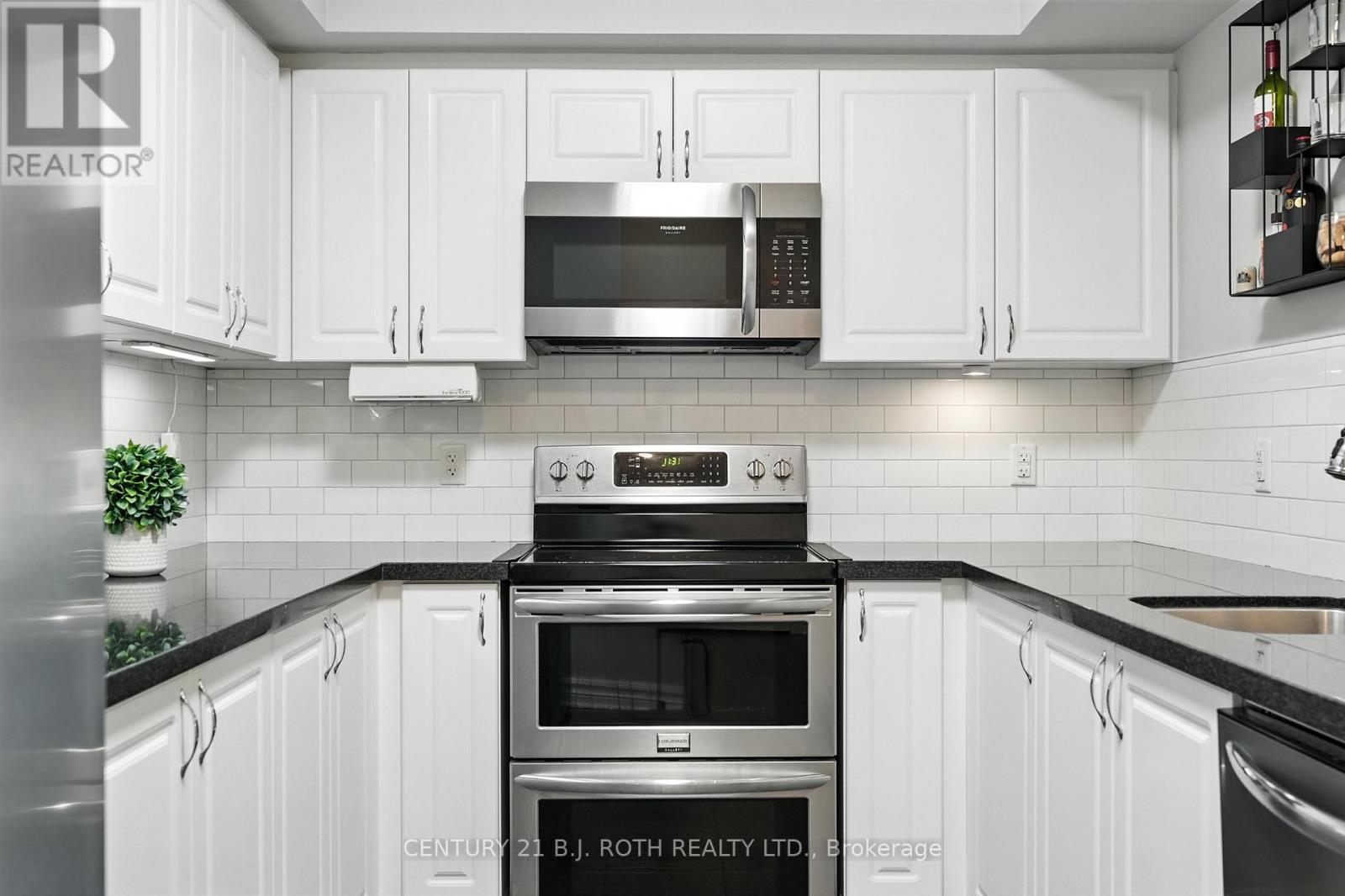 112 - 306 Essa Road, Barrie, Ontario  L9J 0H5 - Photo 7 - S12551190