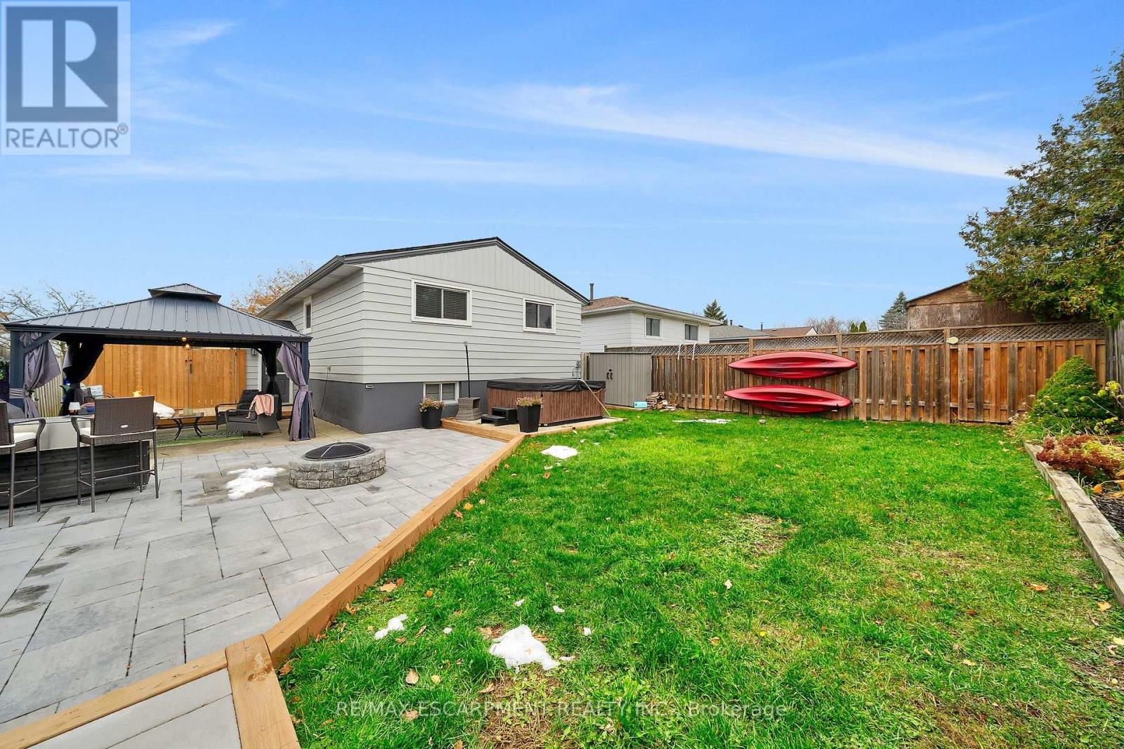 31 Raleigh Street, Hamilton, Ontario  L8W 1H4 - Photo 30 - X12540650