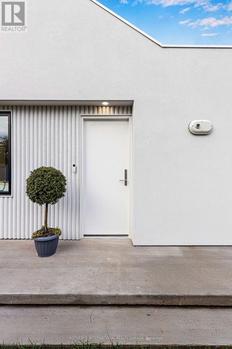 55 Mimico Avenue, Toronto, Ontario  M8V 1R2 - Photo 28 - W12551038