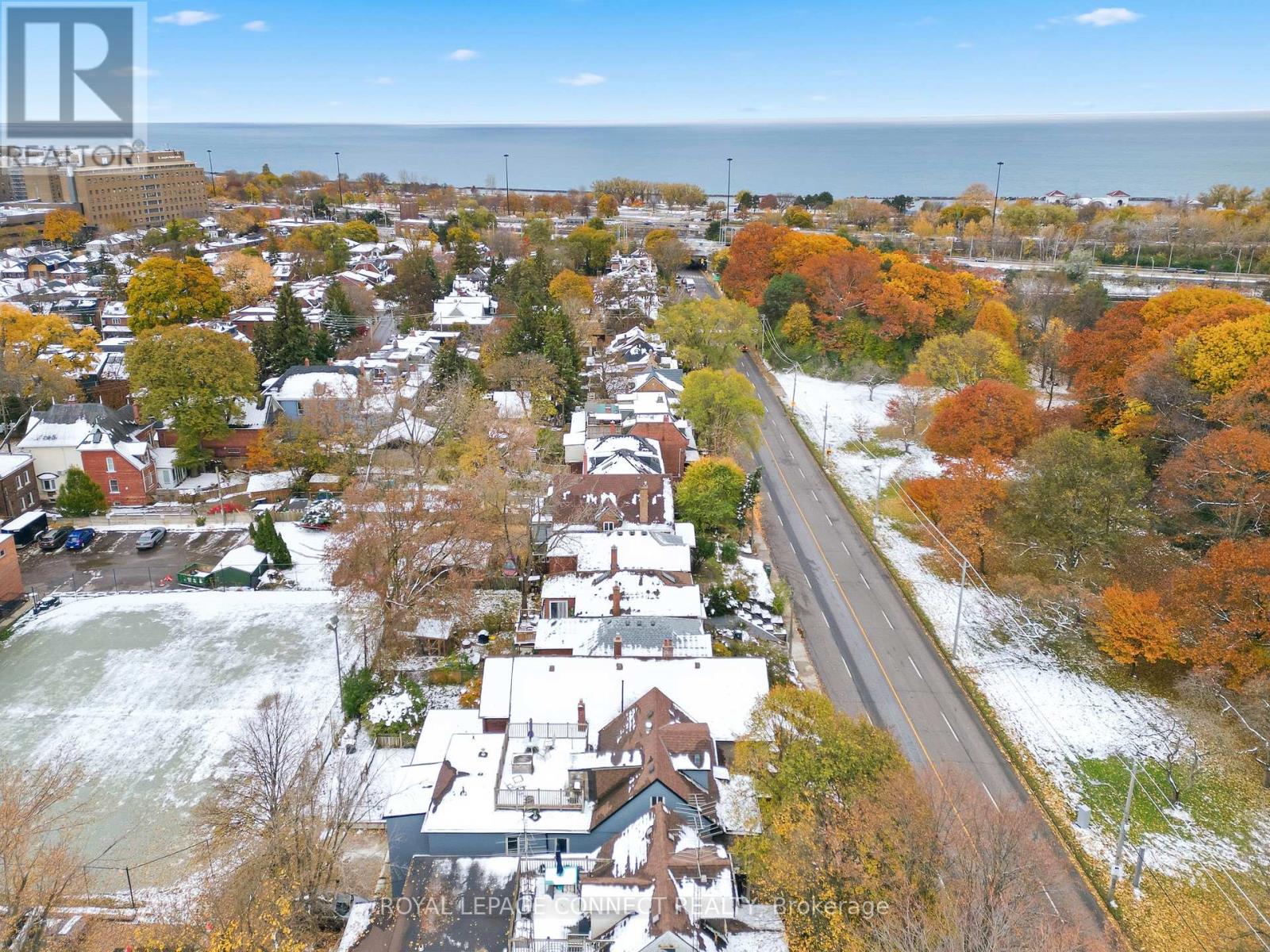 115 Parkside Drive, Toronto, Ontario  M6R 2Y8 - Photo 23 - W12551128