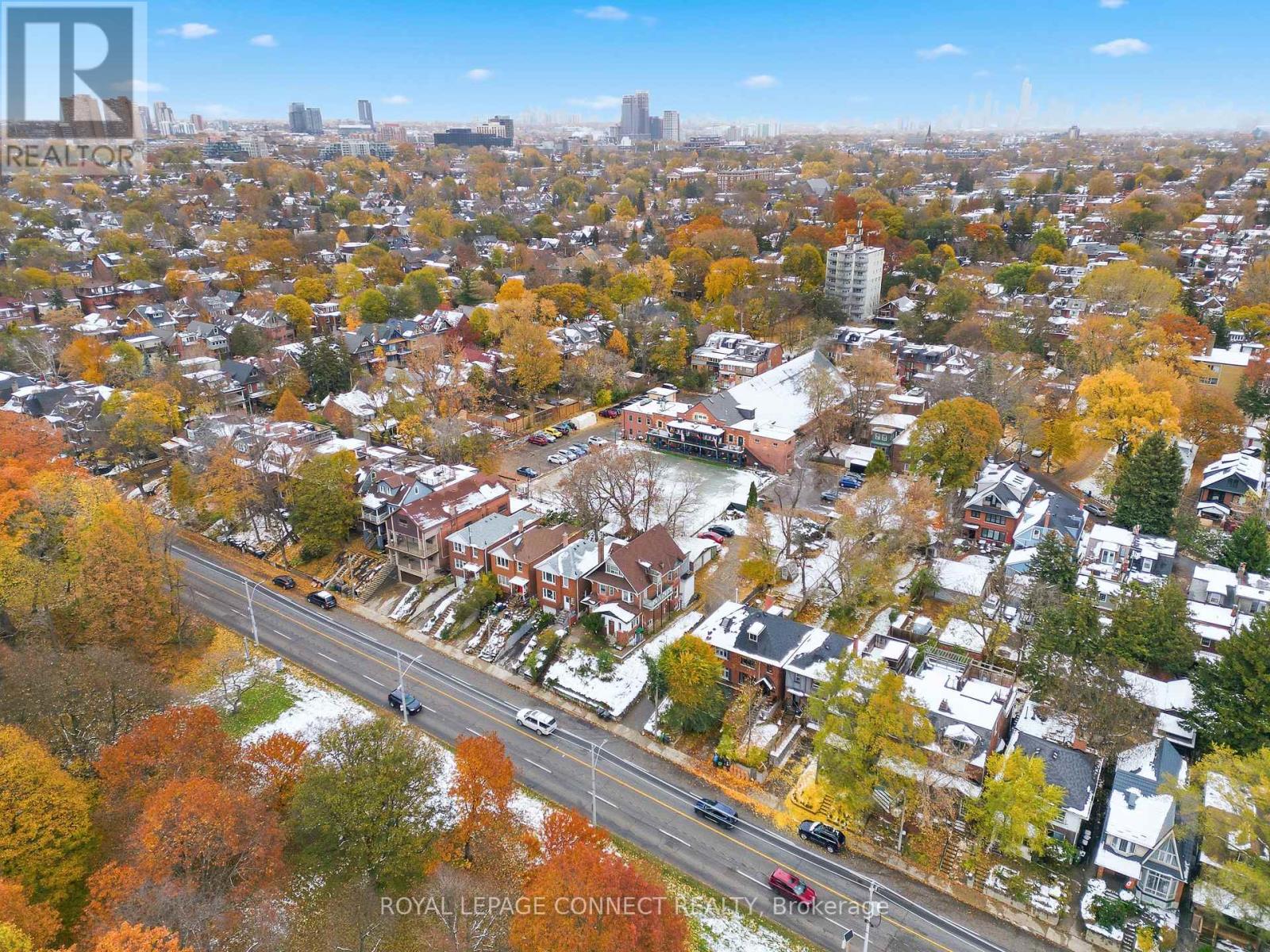 115 Parkside Drive, Toronto, Ontario  M6R 2Y8 - Photo 28 - W12551128