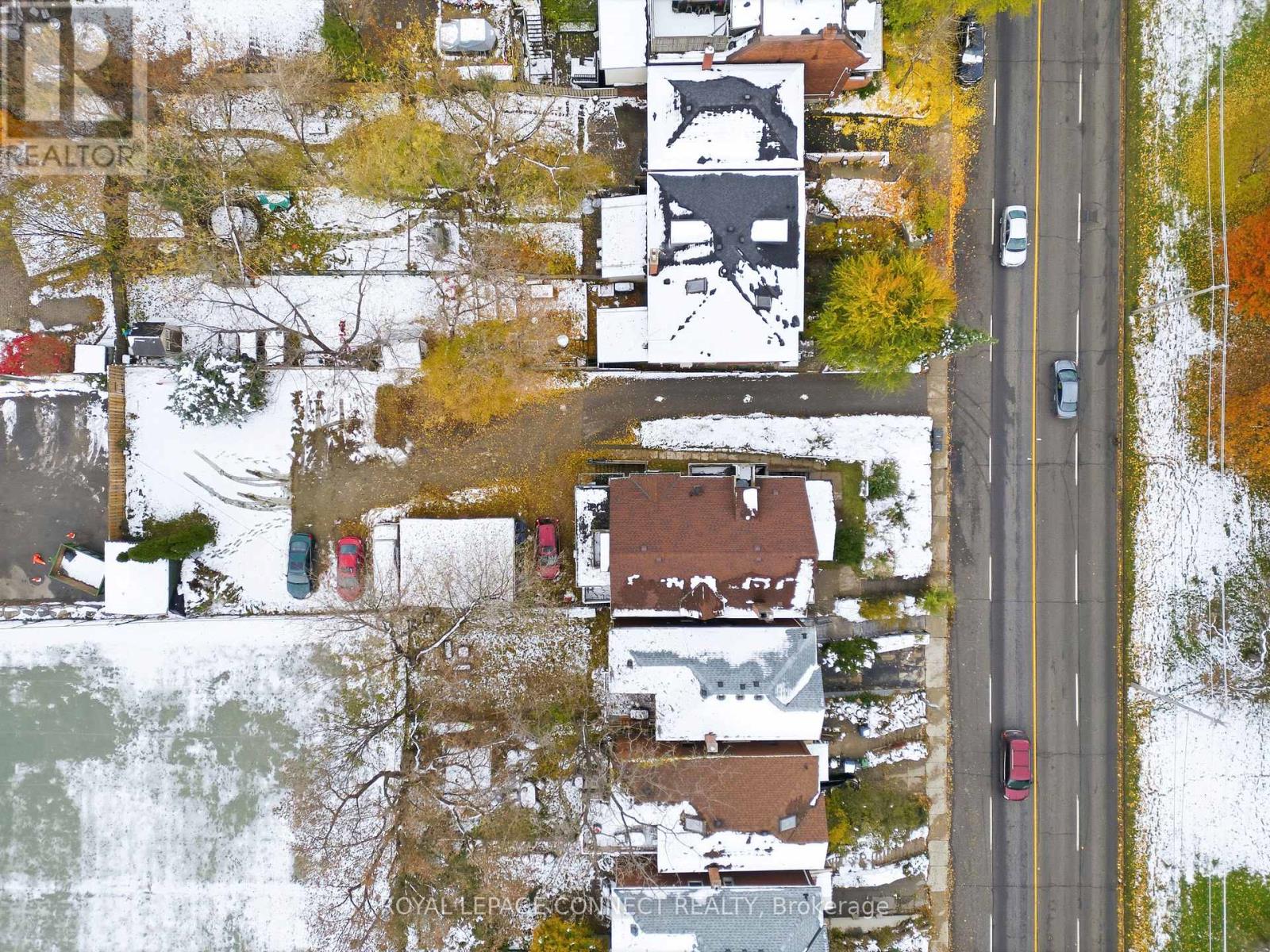 115 Parkside Drive, Toronto, Ontario  M6R 2Y8 - Photo 33 - W12551128