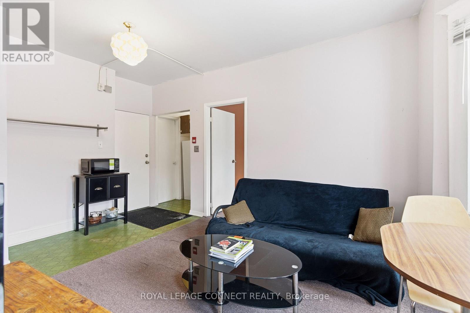 115 Parkside Drive, Toronto, Ontario  M6R 2Y8 - Photo 38 - W12551128