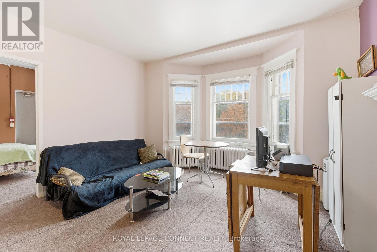 115 Parkside Drive, Toronto, Ontario  M6R 2Y8 - Photo 42 - W12551128