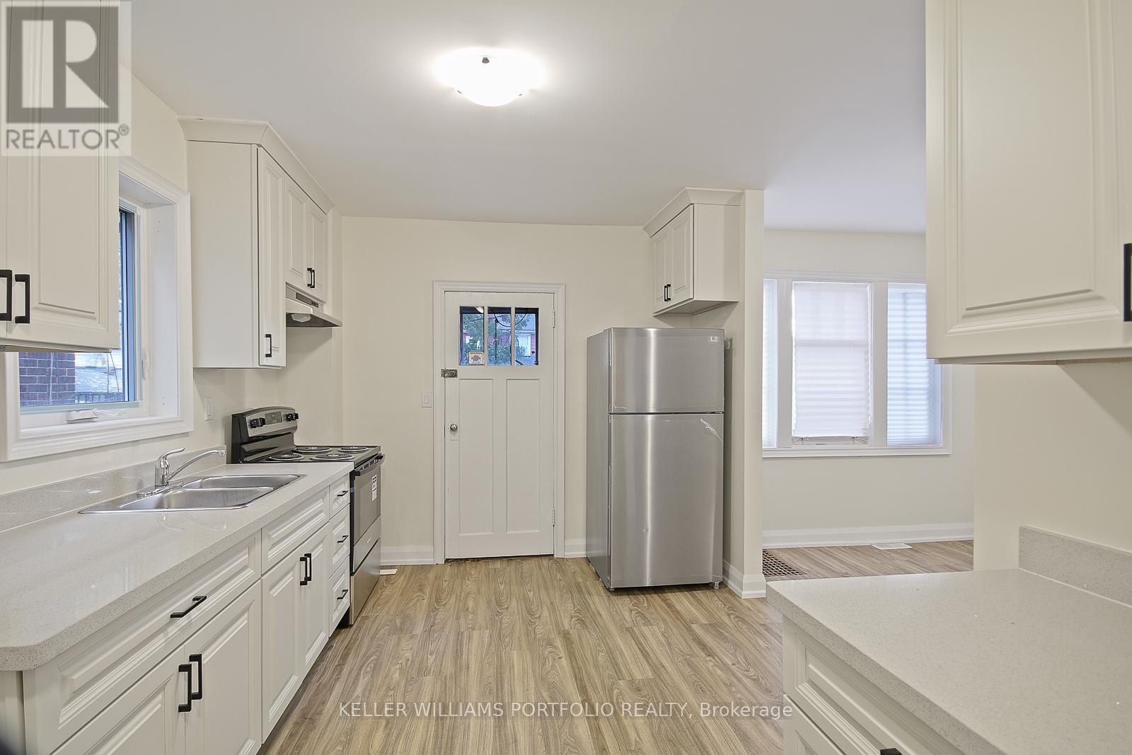 53 Nickle Street, Toronto, Ontario  M6M 2H7 - Photo 19 - W12551164