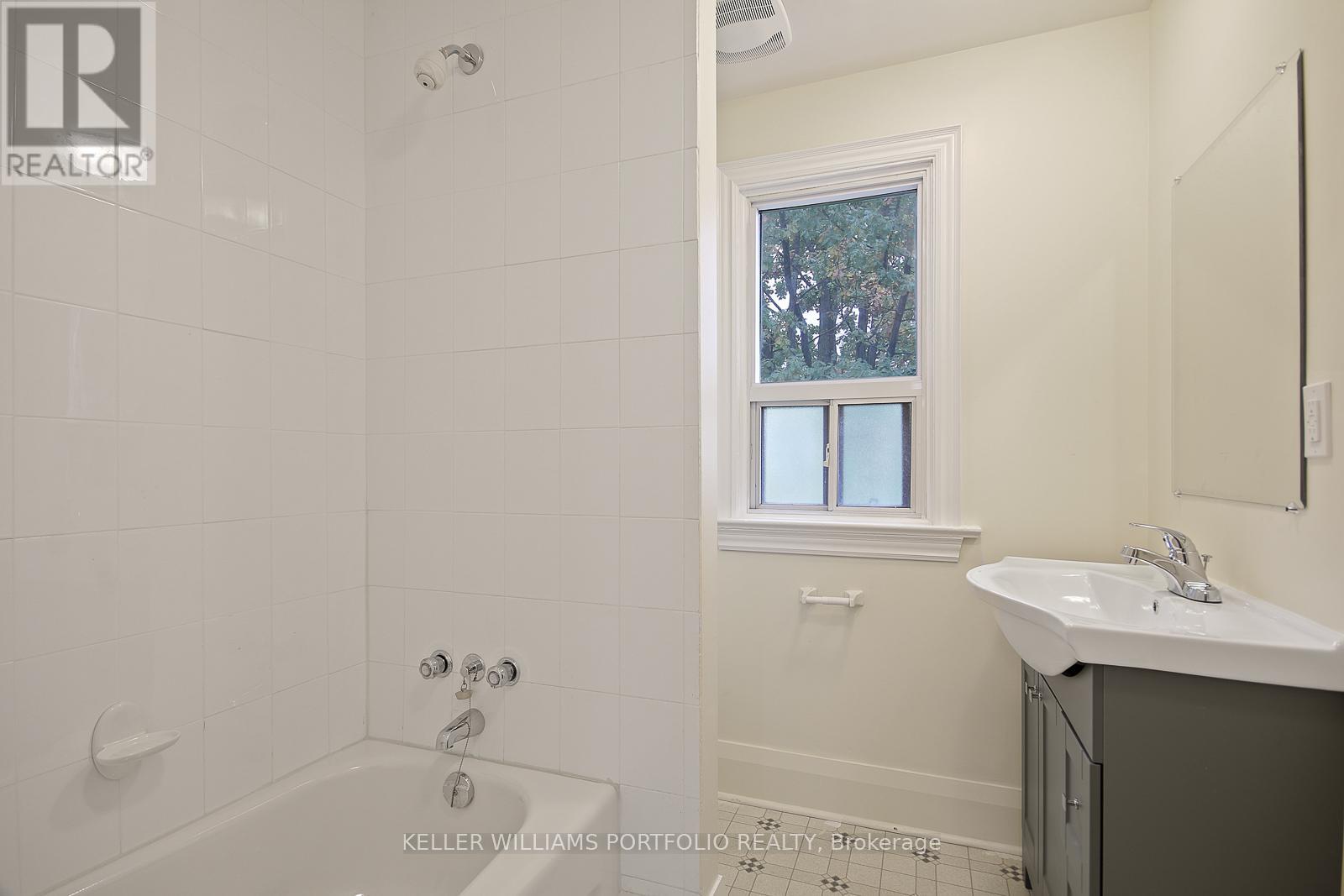 53 Nickle Street, Toronto, Ontario  M6M 2H7 - Photo 22 - W12551164