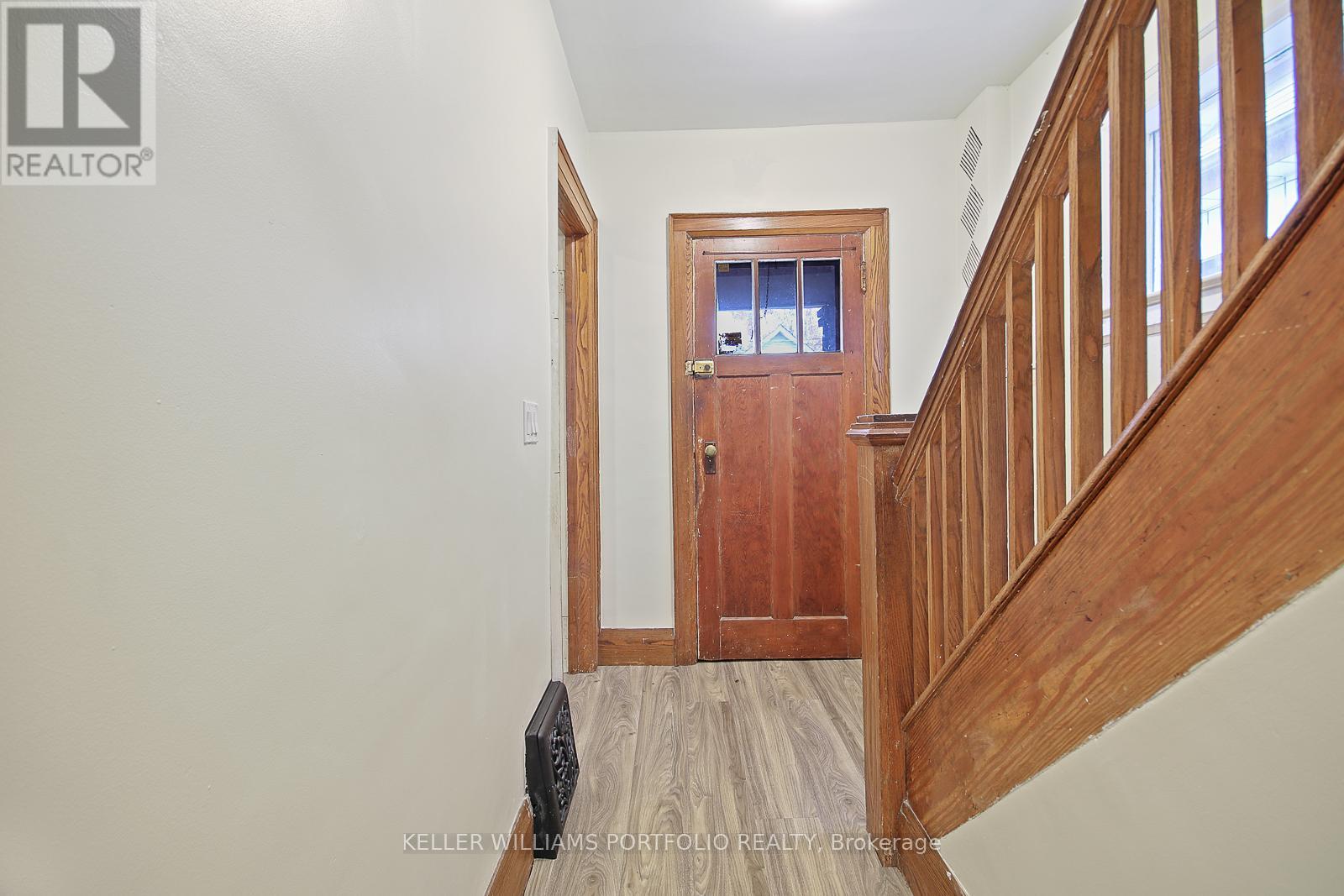 53 Nickle Street, Toronto, Ontario  M6M 2H7 - Photo 9 - W12551164