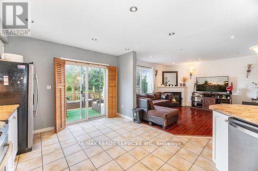 130 Dells Crescent, Brampton, Ontario  L7A 2X1 - Photo 12 - W12551174