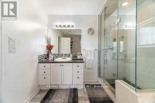 130 Dells Crescent, Brampton, Ontario  L7A 2X1 - Photo 27 - W12551174