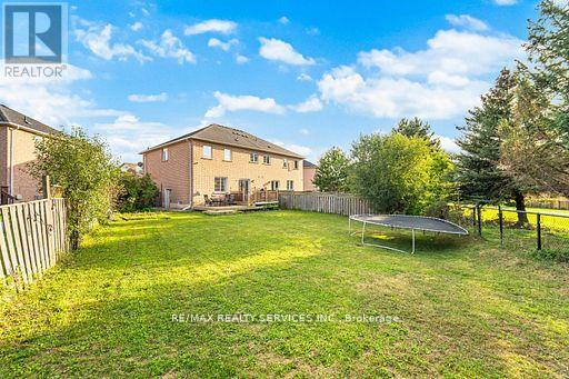 130 Dells Crescent, Brampton, Ontario  L7A 2X1 - Photo 29 - W12551174