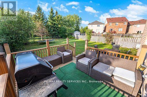 130 Dells Crescent, Brampton, Ontario  L7A 2X1 - Photo 30 - W12551174