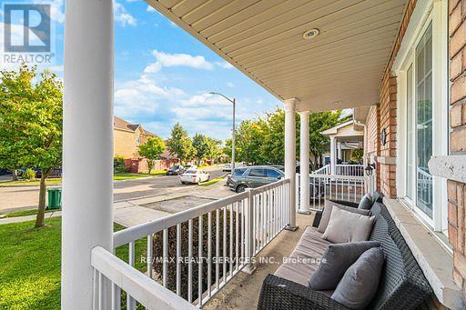 130 Dells Crescent, Brampton, Ontario  L7A 2X1 - Photo 6 - W12551174