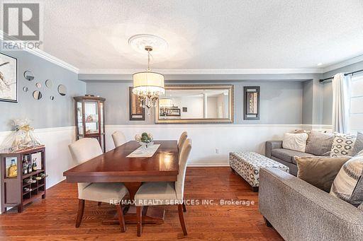 130 Dells Crescent, Brampton, Ontario  L7A 2X1 - Photo 9 - W12551174