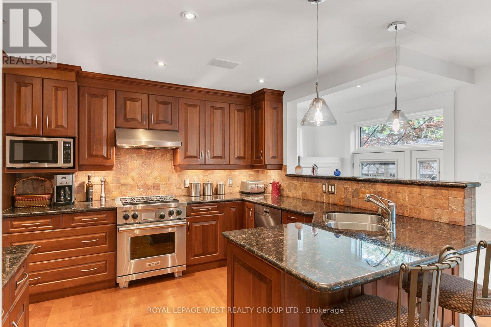 14 Dunedin Drive, Toronto, Ontario  M8X 2K5 - Photo 32 - W12551182