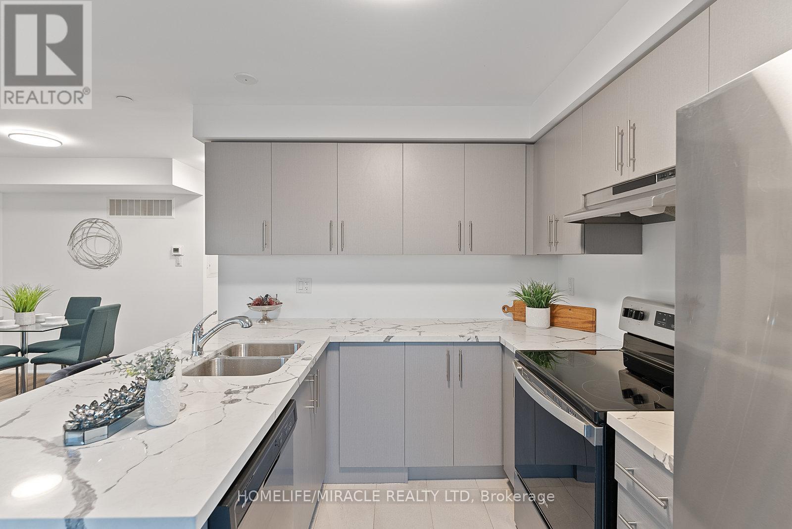 11 - 195 Veterans Drive, Brampton, Ontario L7A 5L2 - Photo 15 - W12551216