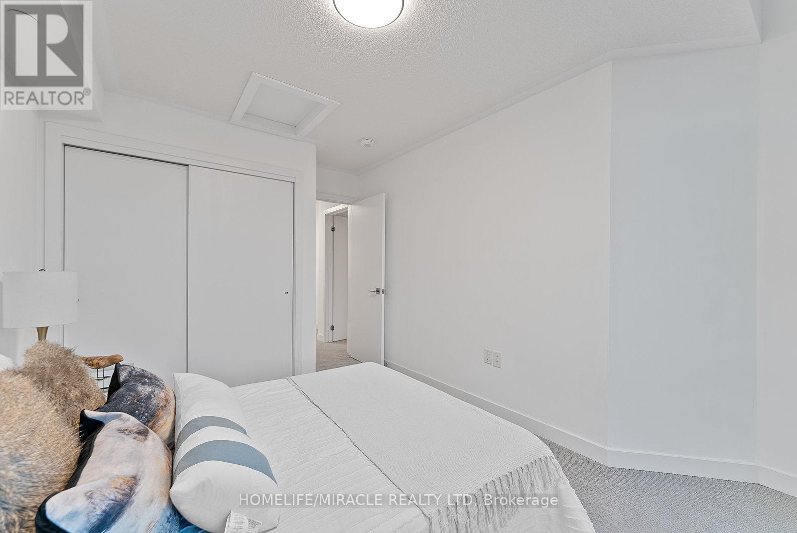 11 - 195 Veterans Drive, Brampton, Ontario L7A 5L2 - Photo 30 - W12551216