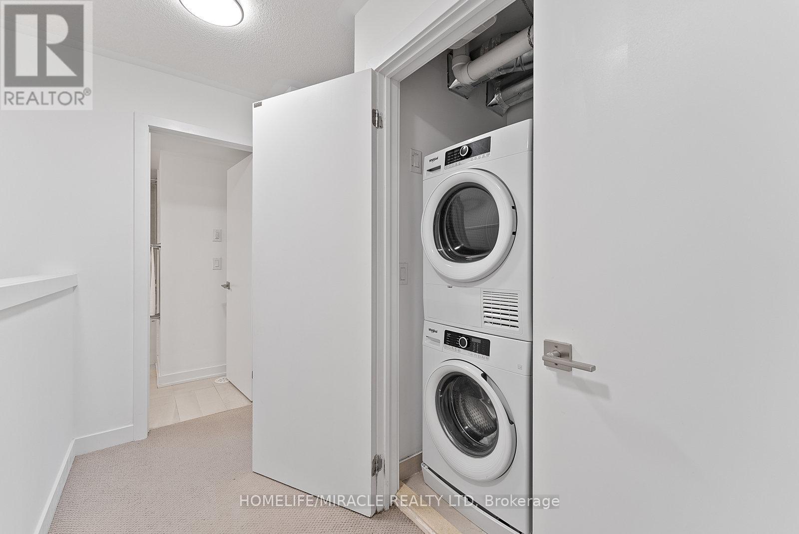 11 - 195 Veterans Drive, Brampton, Ontario L7A 5L2 - Photo 31 - W12551216